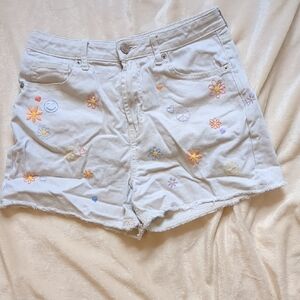 GAP Light Cream Embroidered Jean Shorts